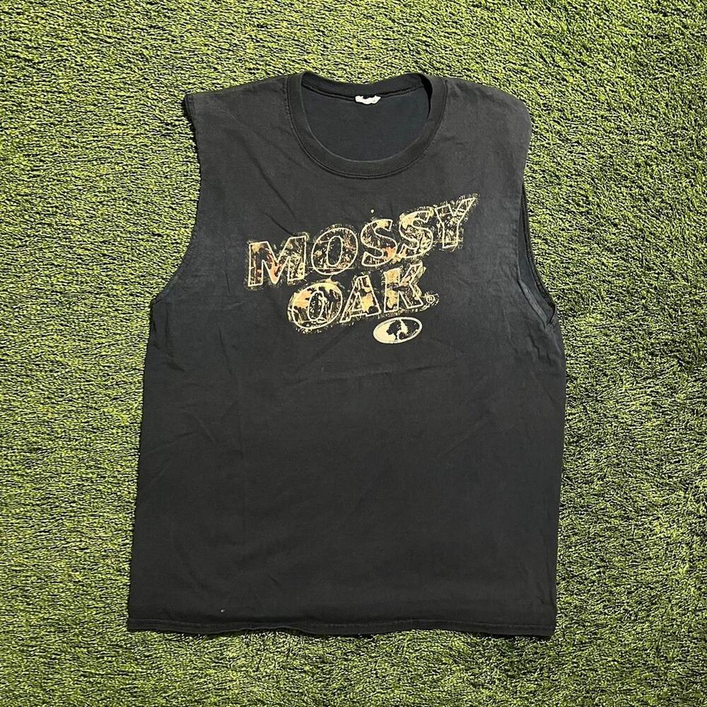 Mossy oak cutoff tee